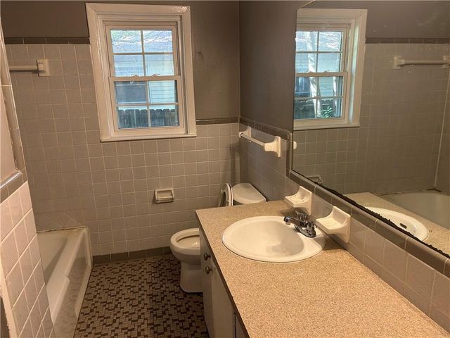 2520 Pleasant Valley Road, Mobile, AL 36606