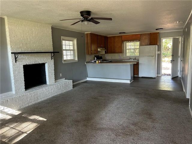 2520 Pleasant Valley Road, Mobile, AL 36606