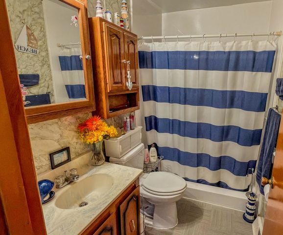 1116 Eastview Drive, Paxton, IL 60957