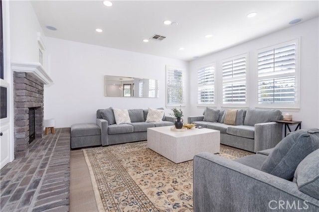 5474 Sunlight, Simi Valley, CA 93063