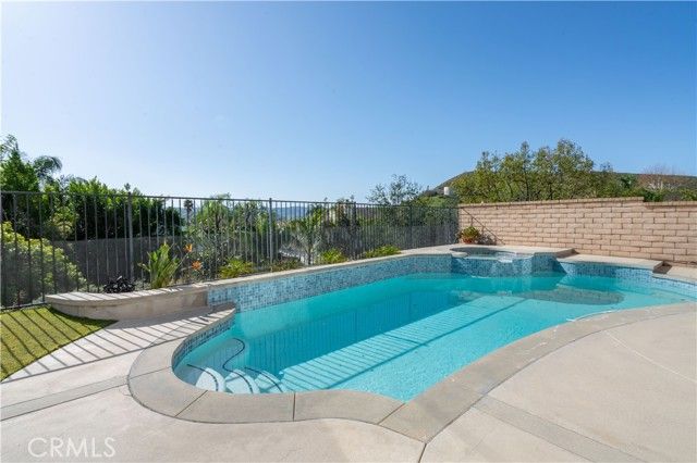 5474 Sunlight, Simi Valley, CA 93063