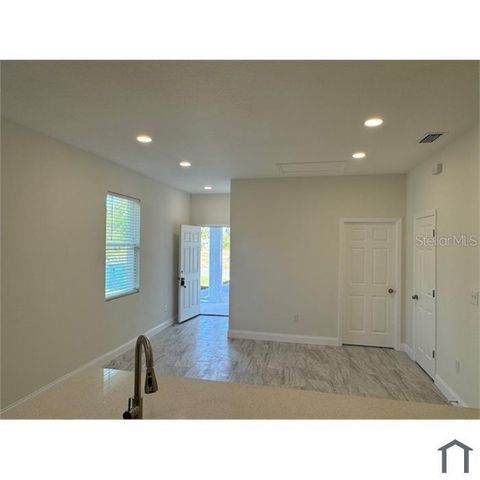 612 S 6TH STREET, Lake Wales, FL 33853