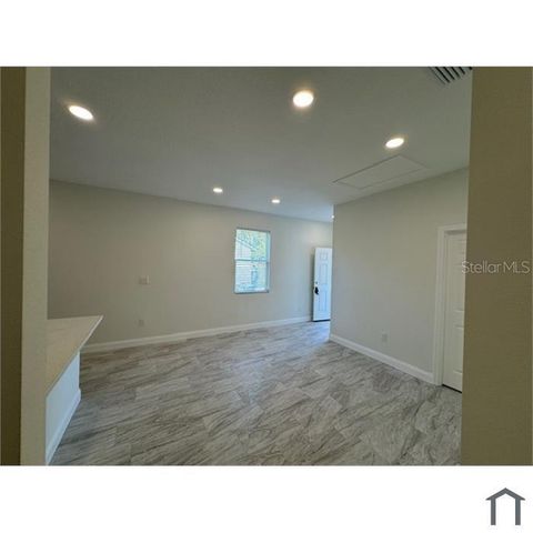 612 S 6TH STREET, Lake Wales, FL 33853