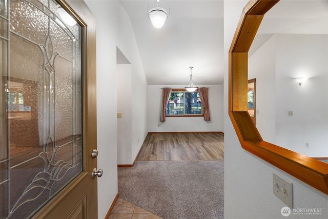 6107 189th Loop SW, Rochester, WA 98579