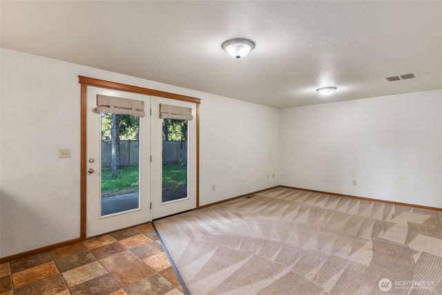 6107 189th Loop SW, Rochester, WA 98579