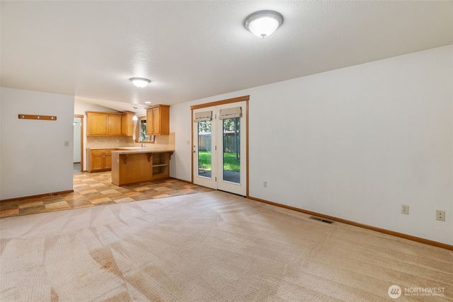 6107 189th Loop SW, Rochester, WA 98579