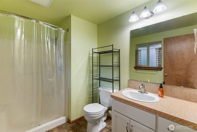 6107 189th Loop SW, Rochester, WA 98579