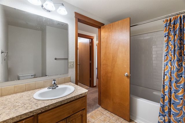 6107 189th Loop SW, Rochester, WA 98579