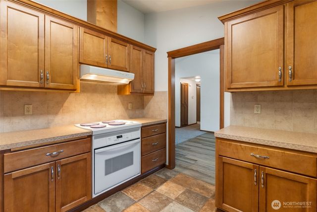 6107 189th Loop SW, Rochester, WA 98579