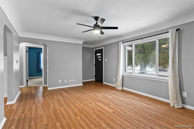 3094 Clayward Drive, Flint, MI 48506