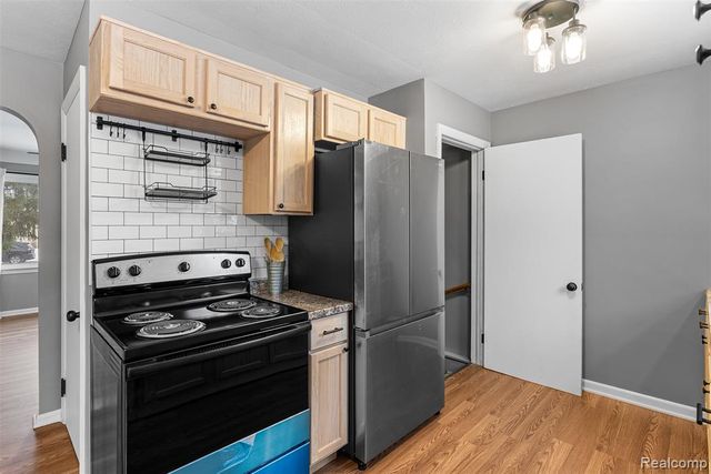 3094 Clayward Drive, Flint, MI 48506