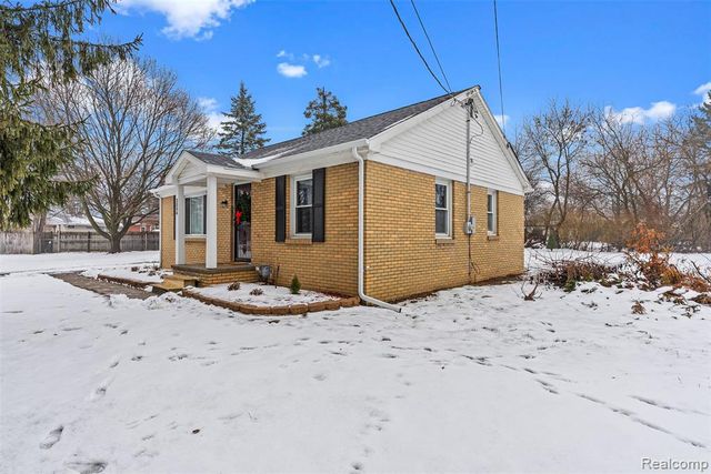 3094 Clayward Drive, Flint, MI 48506