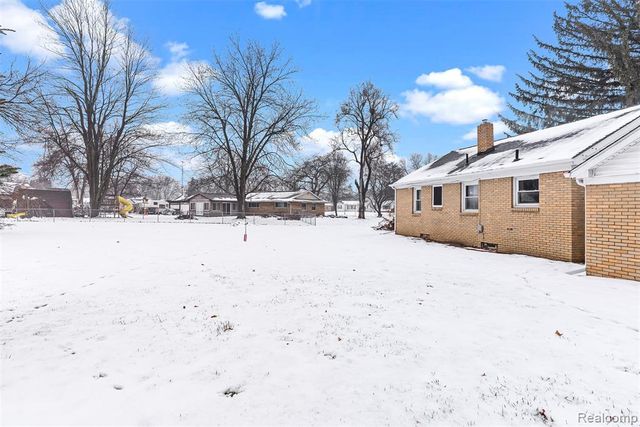 3094 Clayward Drive, Flint, MI 48506