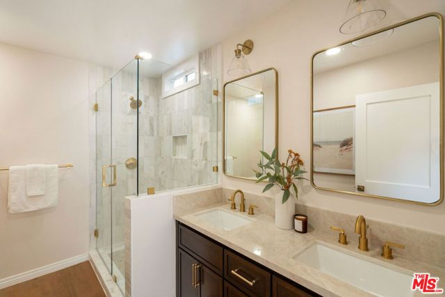 5103 Parkglen Avenue, Los Angeles, CA 90043