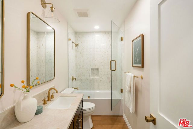 5103 Parkglen Avenue, Los Angeles, CA 90043