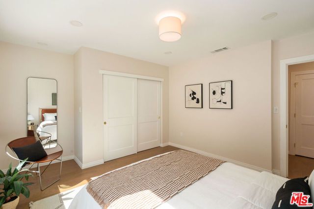 5103 Parkglen Avenue, Los Angeles, CA 90043