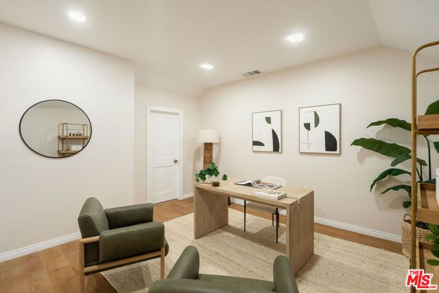 5103 Parkglen Avenue, Los Angeles, CA 90043