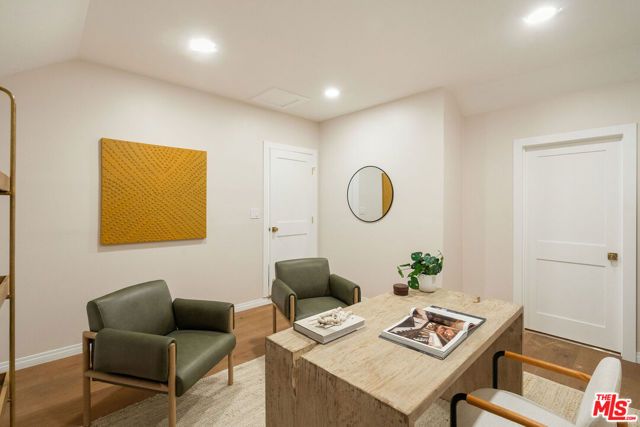 5103 Parkglen Avenue, Los Angeles, CA 90043