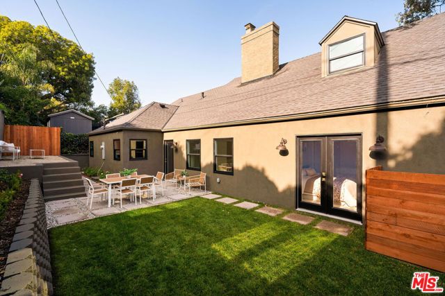 5103 Parkglen Avenue, Los Angeles, CA 90043