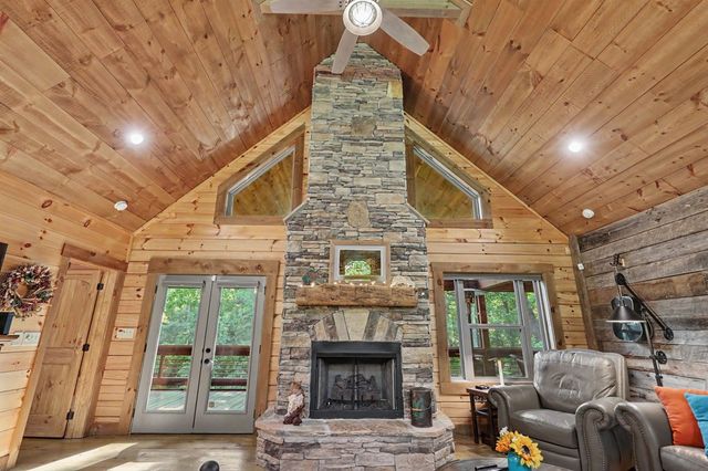363 River Ridge Drive, Blue Ridge, GA 30513