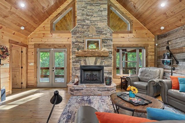 363 River Ridge Drive, Blue Ridge, GA 30513