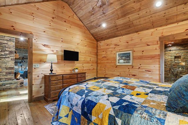 363 River Ridge Drive, Blue Ridge, GA 30513