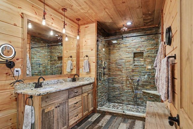363 River Ridge Drive, Blue Ridge, GA 30513