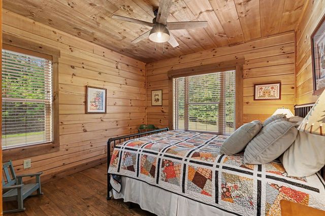 363 River Ridge Drive, Blue Ridge, GA 30513