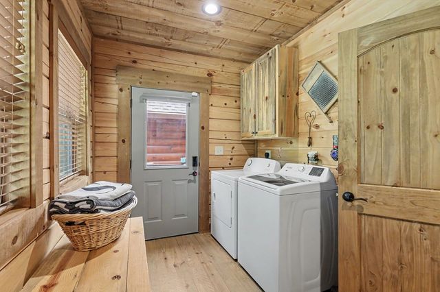 363 River Ridge Drive, Blue Ridge, GA 30513