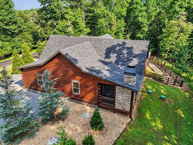 363 River Ridge Drive, Blue Ridge, GA 30513