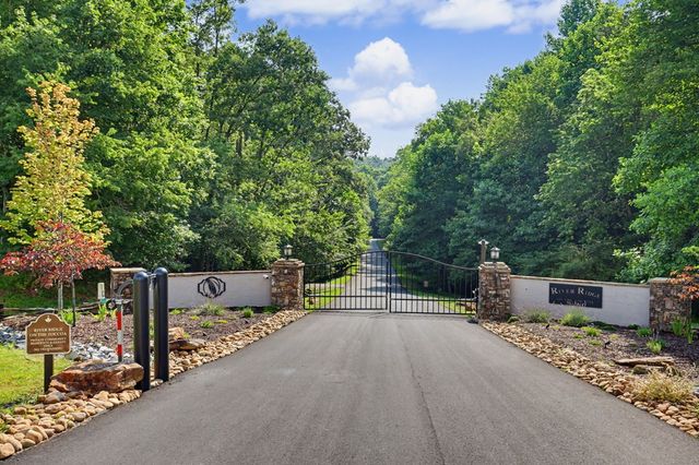 363 River Ridge Drive, Blue Ridge, GA 30513