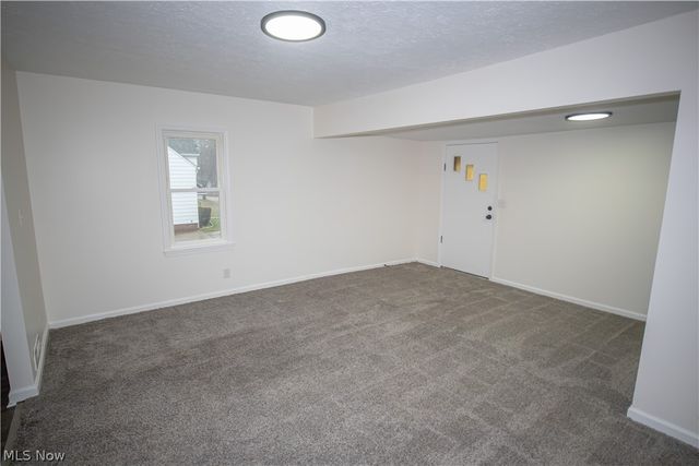 84 Thames Avenue, Bedford, OH 44146