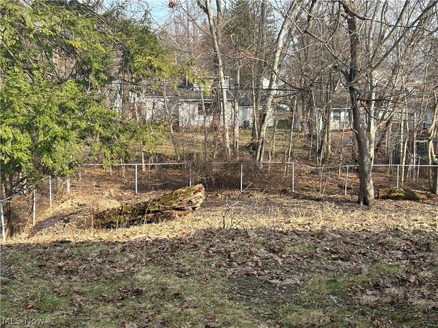 84 Thames Avenue, Bedford, OH 44146