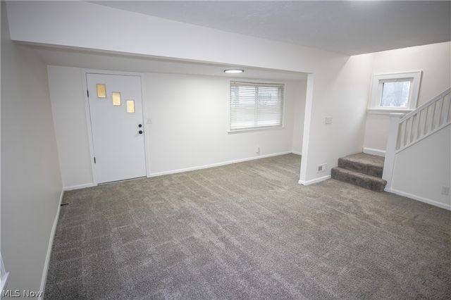 84 Thames Avenue, Bedford, OH 44146