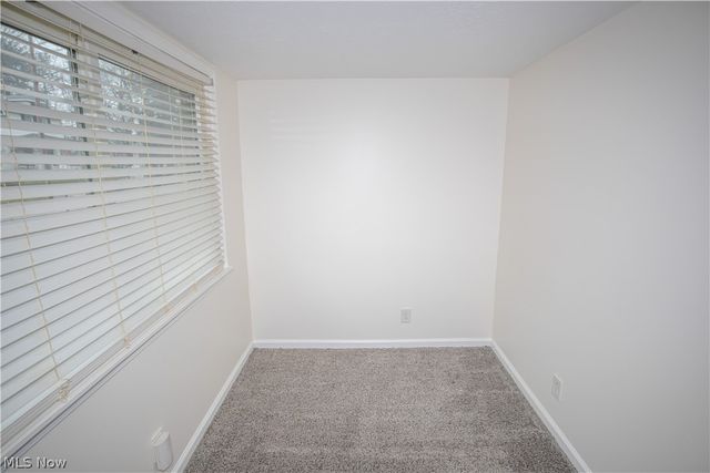 84 Thames Avenue, Bedford, OH 44146