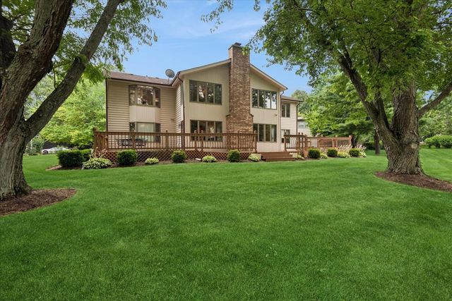 1413 Annie Lane, Libertyville, IL 60048