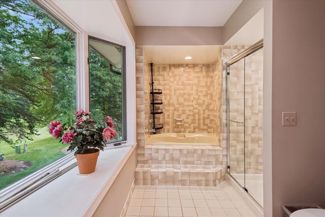 1413 Annie Lane, Libertyville, IL 60048