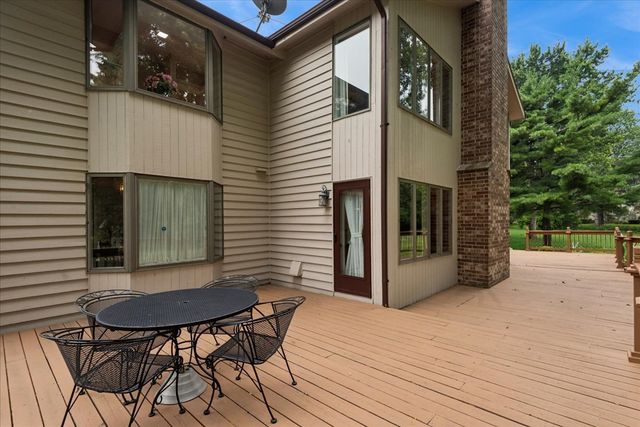 1413 Annie Lane, Libertyville, IL 60048