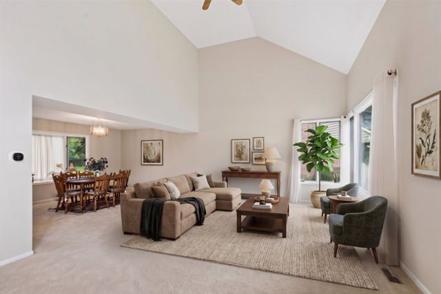 1413 Annie Lane, Libertyville, IL 60048