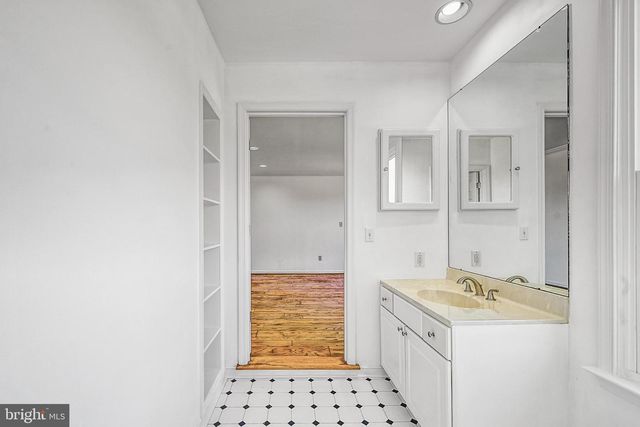 1950 CAMPBELL RD, Keswick, VA 22947