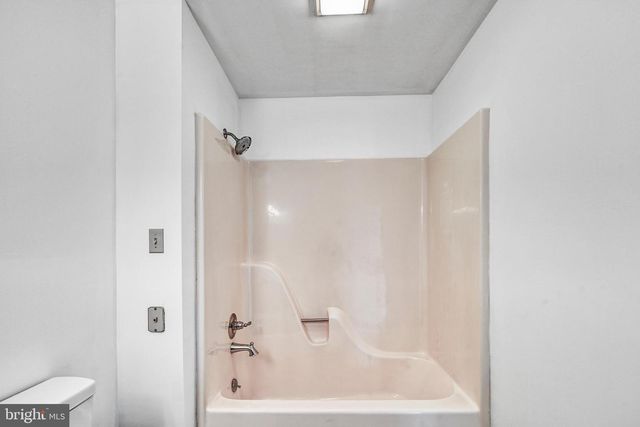 1950 CAMPBELL RD, Keswick, VA 22947