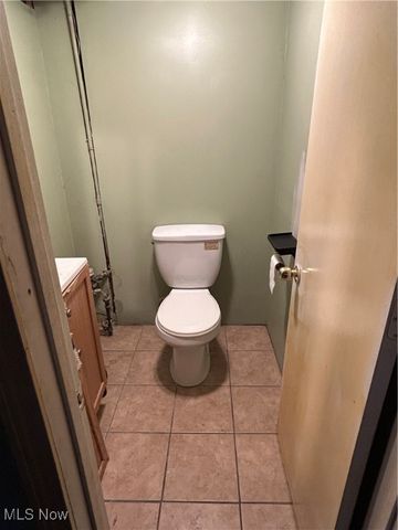 13818 Courtland Avenue, Cleveland, OH 44111