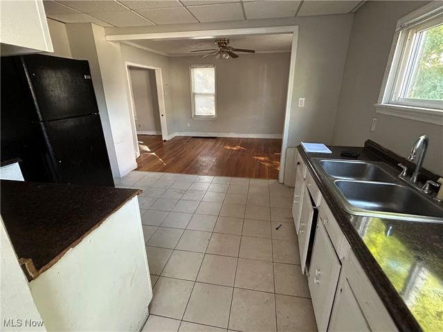 13818 Courtland Avenue, Cleveland, OH 44111