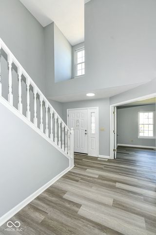 6384 Hillview Circle, Fishers, IN 46038