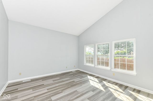 6384 Hillview Circle, Fishers, IN 46038