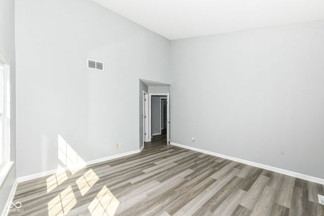6384 Hillview Circle, Fishers, IN 46038