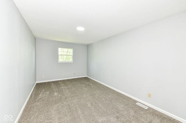 6384 Hillview Circle, Fishers, IN 46038