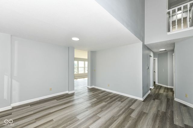 6384 Hillview Circle, Fishers, IN 46038