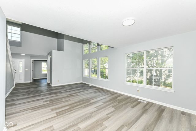 6384 Hillview Circle, Fishers, IN 46038