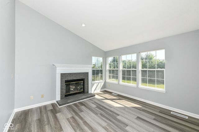 6384 Hillview Circle, Fishers, IN 46038